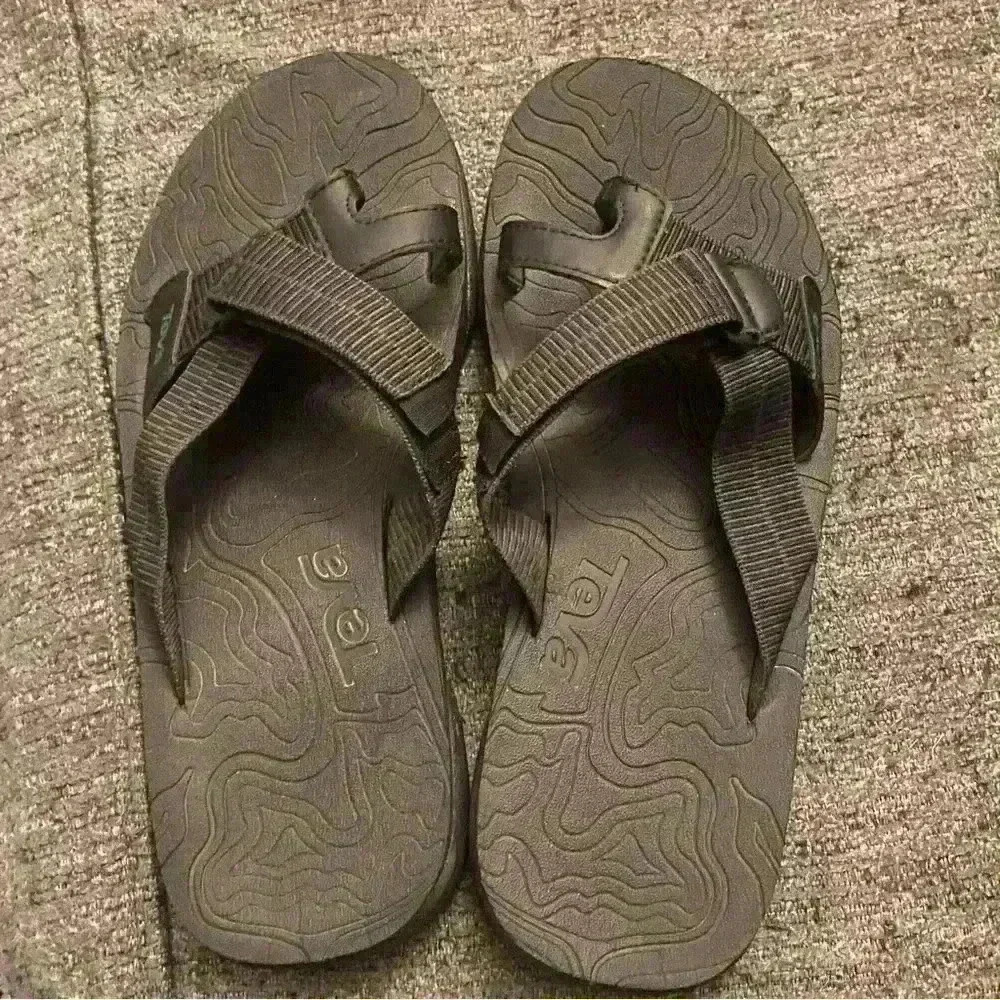 Teva women’s‎ Revise 95 sandal black size 10